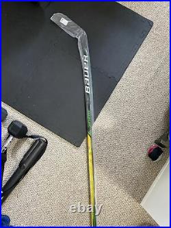 1 Bauer Supreme UltraSonic Flex 77 P92 Left Senior Hockey Stick
