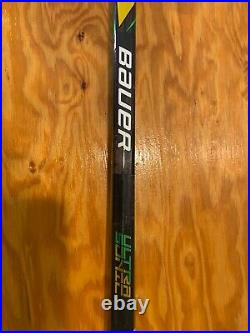 Bauer Supreme Ultra Sonic Hockey Stick RH 77 Flex P28 Curve Grip