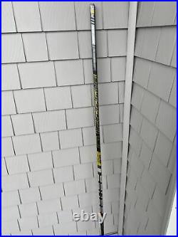 Bauer hockey supreme 2s pro hockey stick right handed p28 77 flex
