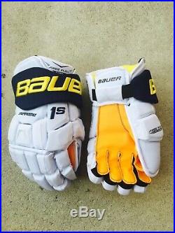 PRO STOCK University of Michigan New Bauer Supreme 1S hockey Gloves Senior