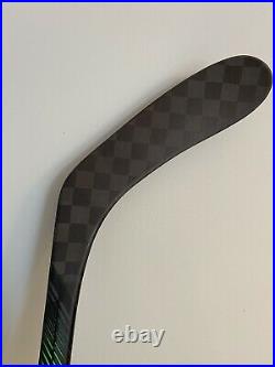 Pro Stock Bauer Supreme ADV Hockey Stick RH 82 Flex P28