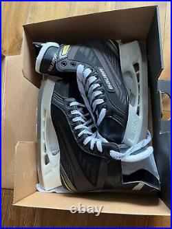 Women's Bauer Ice-skating shoes size 8.5 Regular New never worn